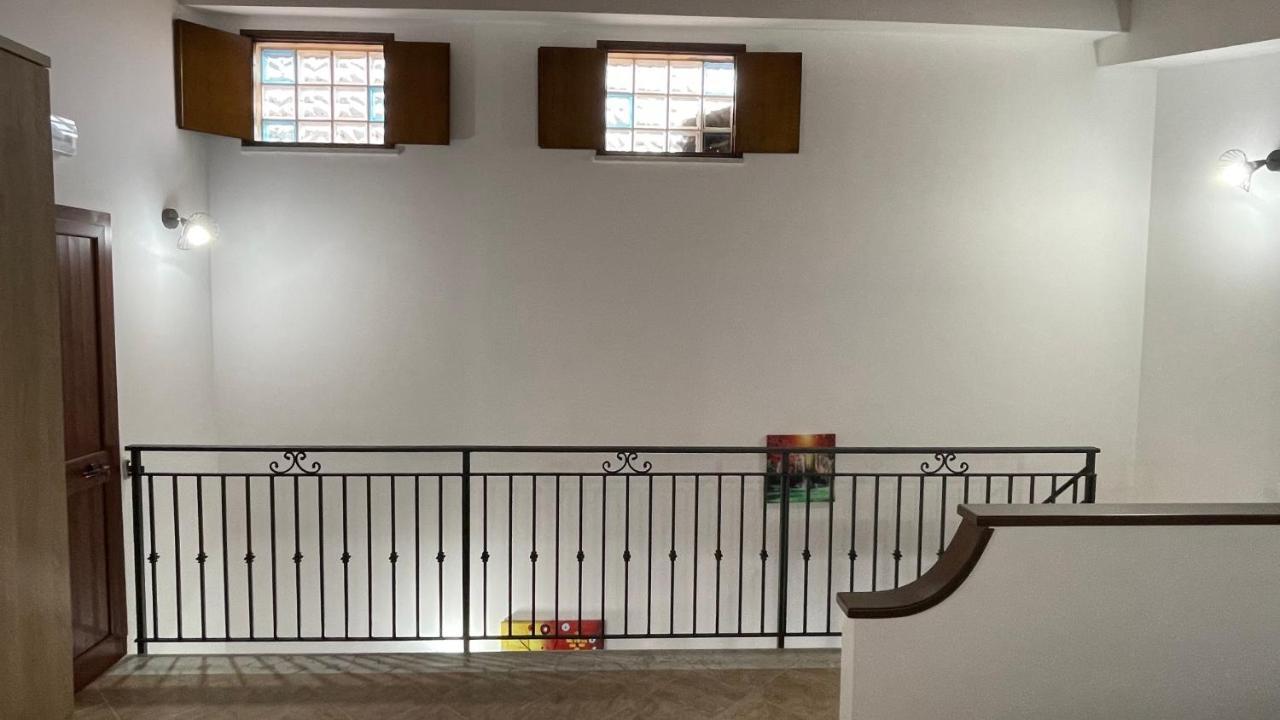 Casa Vacanze Antico Cortile Delle Palme Villa Villagrazia Di Carini Esterno foto