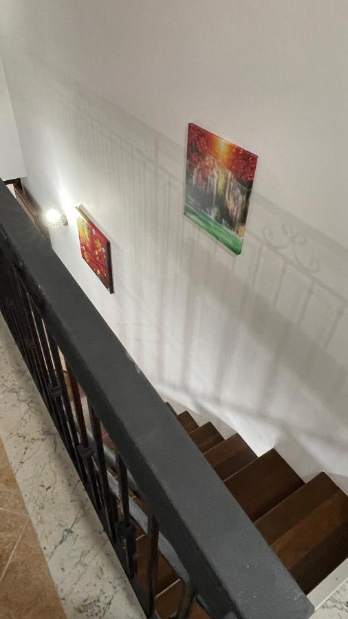 Casa Vacanze Antico Cortile Delle Palme Villa Villagrazia Di Carini Esterno foto