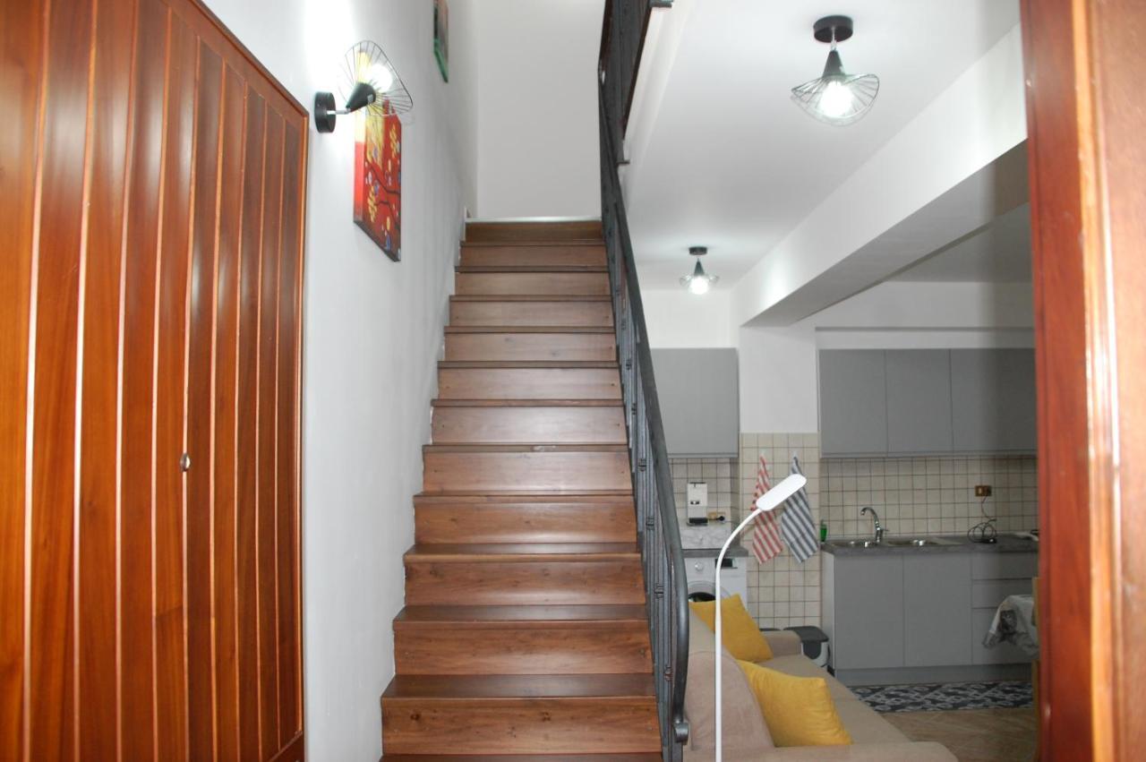Casa Vacanze Antico Cortile Delle Palme Villa Villagrazia Di Carini Esterno foto