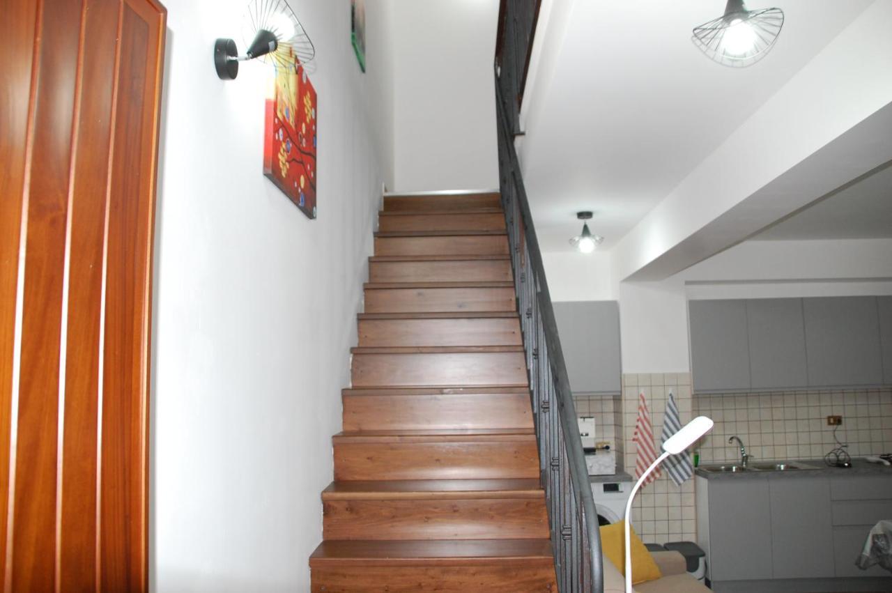 Casa Vacanze Antico Cortile Delle Palme Villa Villagrazia Di Carini Esterno foto
